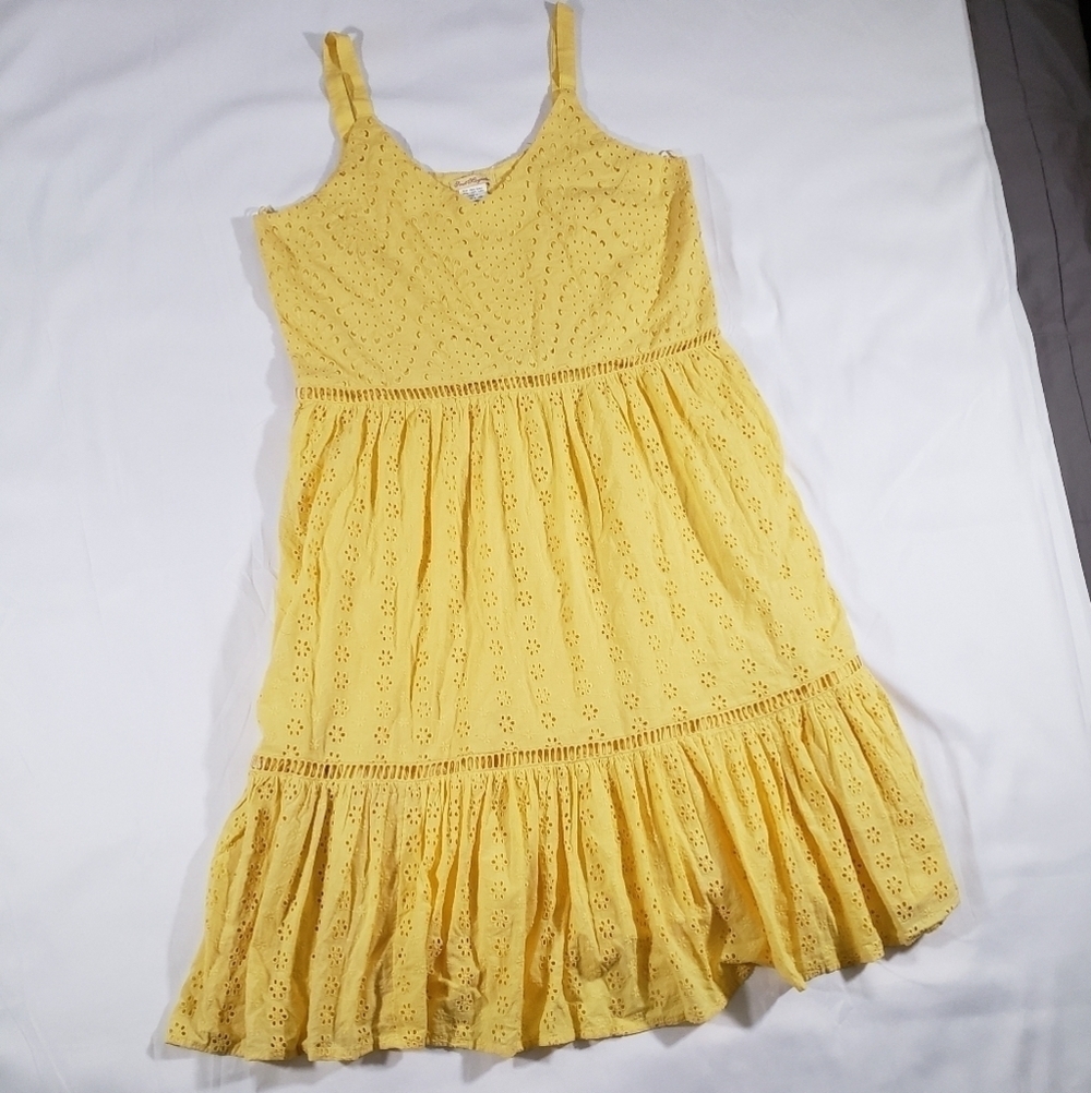New Eyelet Sundress In Butter Yellow Size L Large Sunny Day 100% Cotton